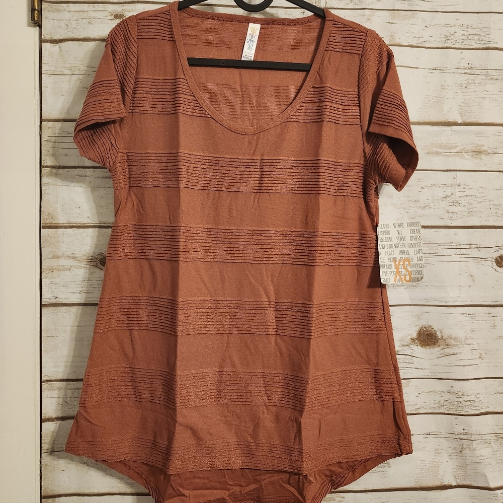 LuLaRoe Terracotta Short Sleeve Classic Tee Size XS NWT